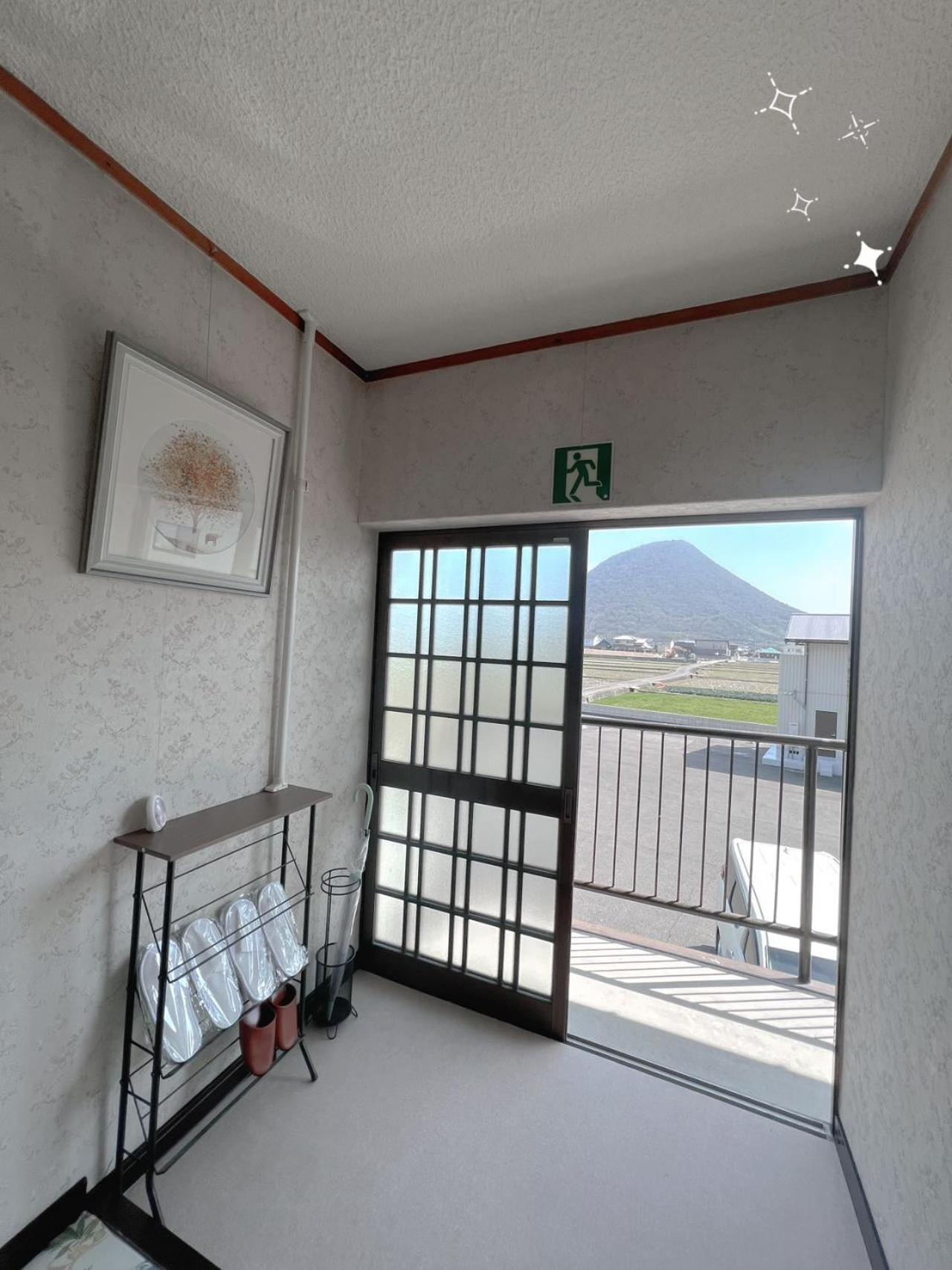飯野小屋 Apartment
